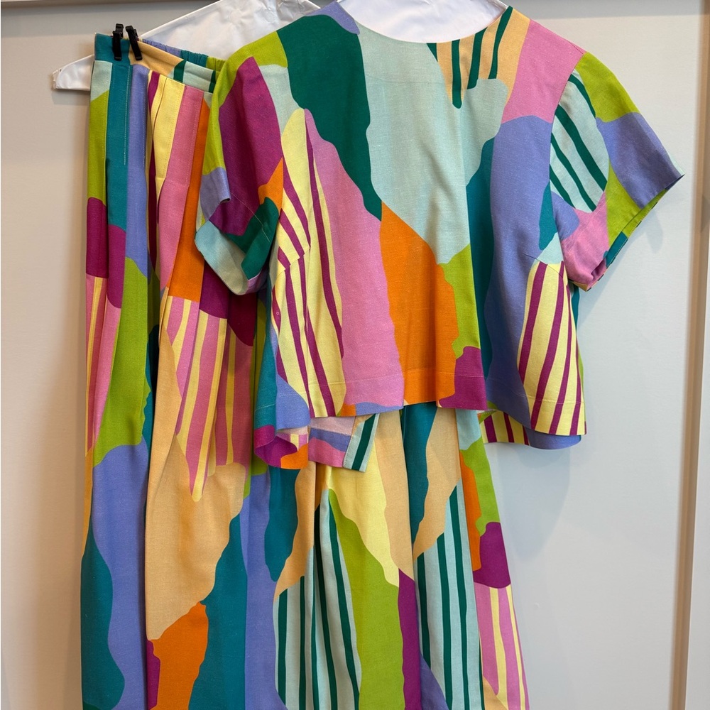 CROSBY Colorful Abstract Two-Piece Set